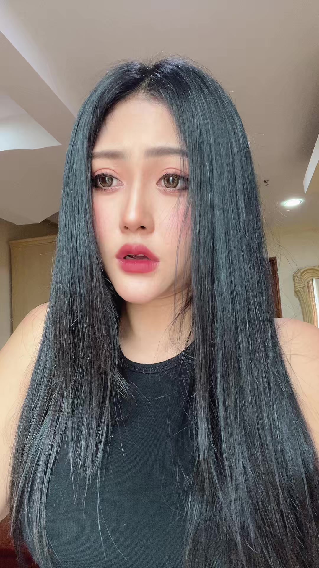@Htet Eaint 🇲🇲🖤