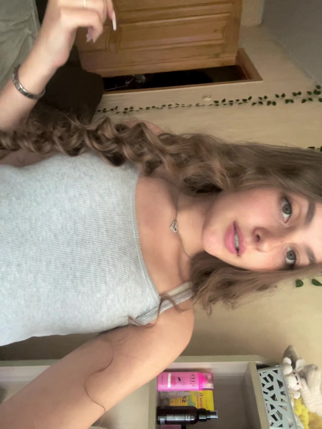 @𝐒𝐨𝐟𝐤𝐚🎀