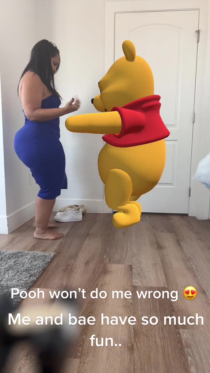 @IanaSkye