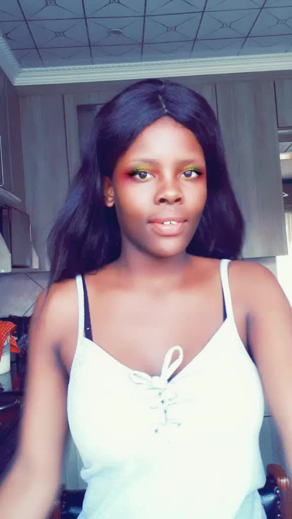 @Lesegobliss