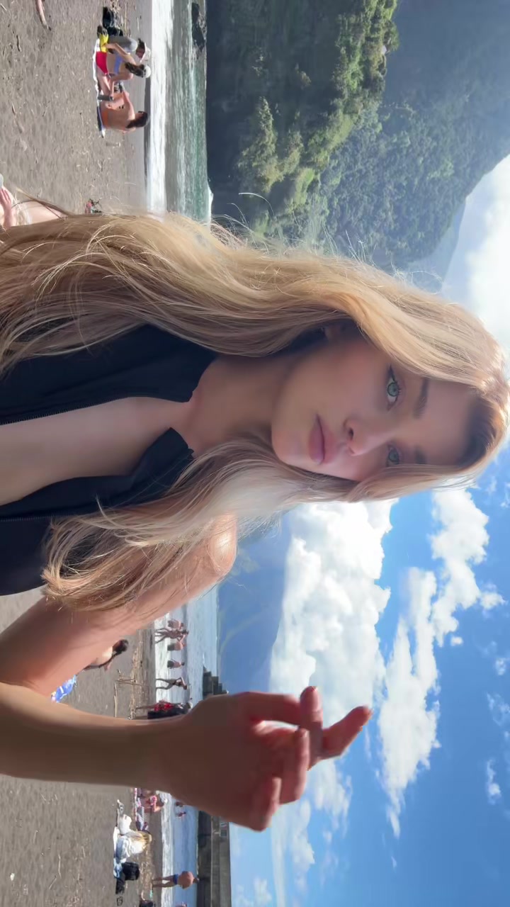 @adelinafien