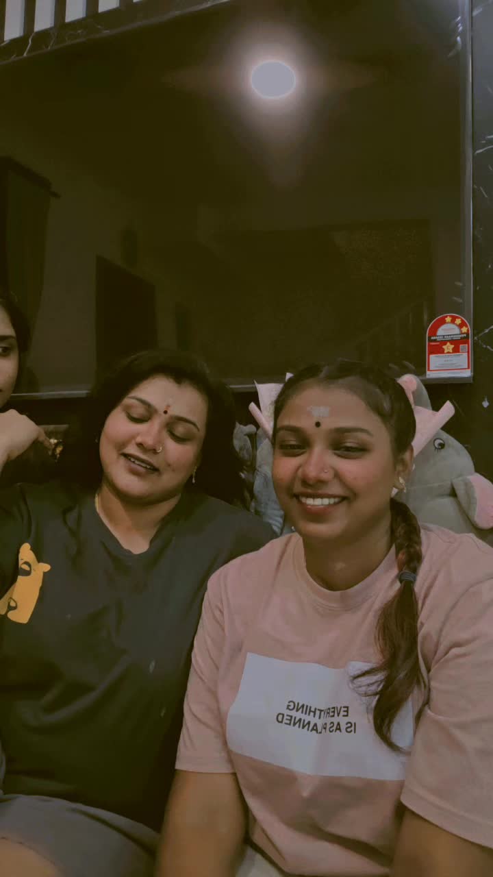 @பாரதி🖤🌻