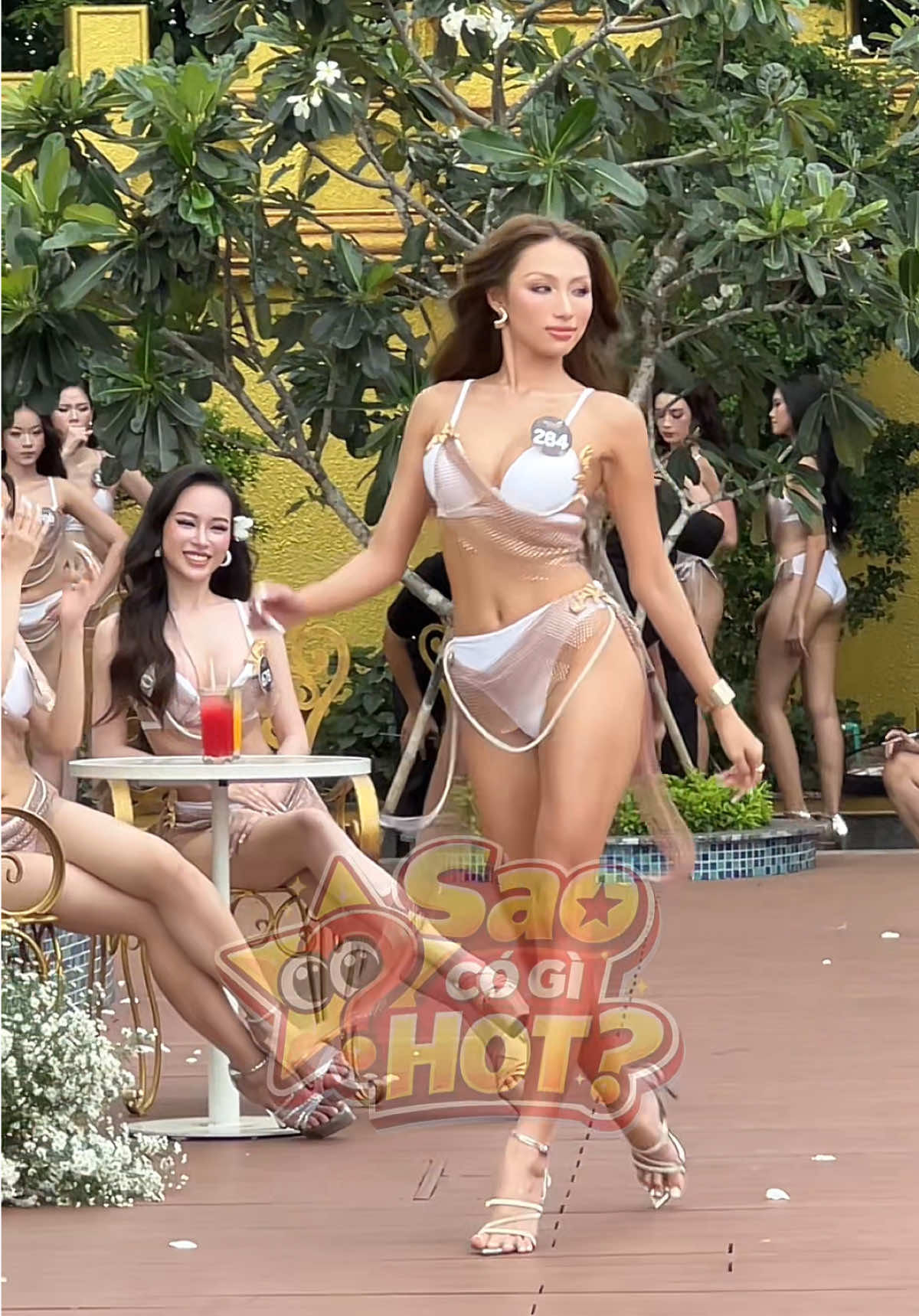 @SAO CÓ GÌ HOT??