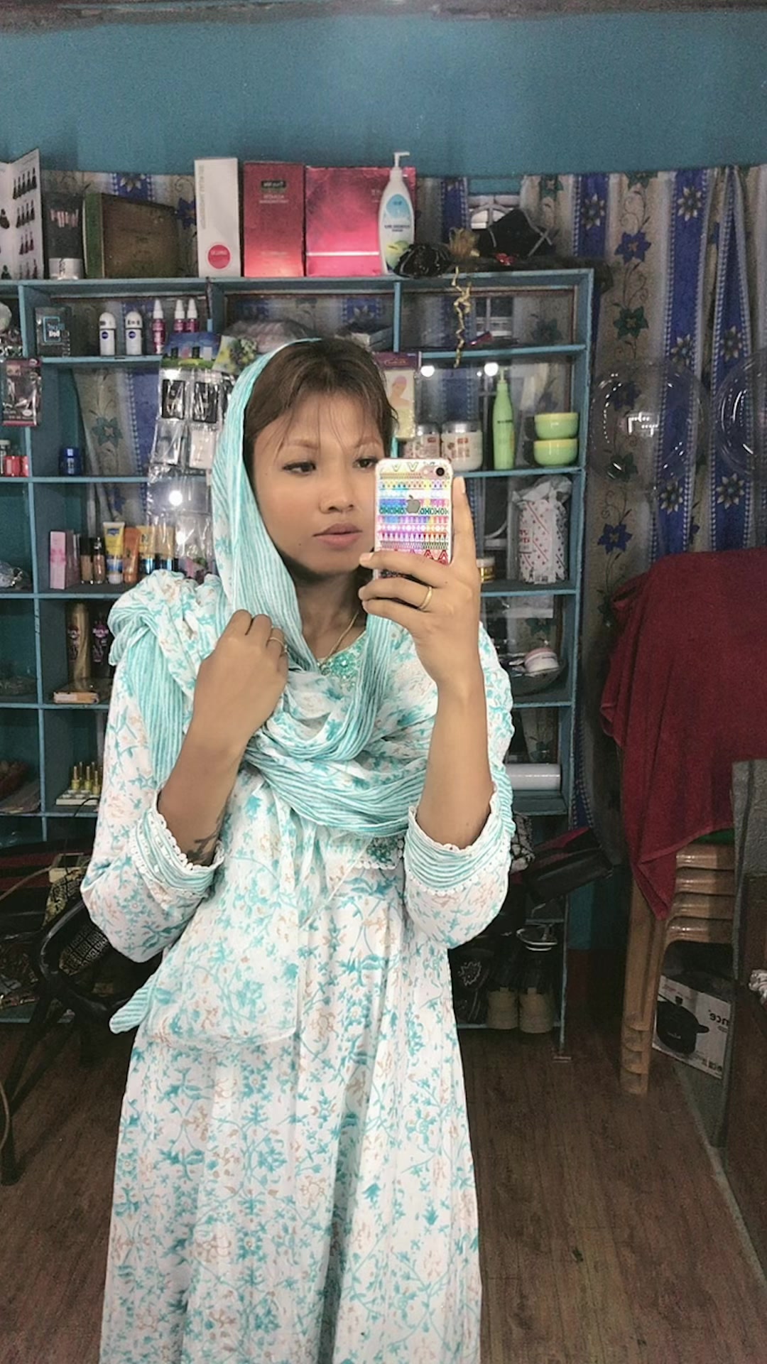 @मनिसा गुरुङ्ग