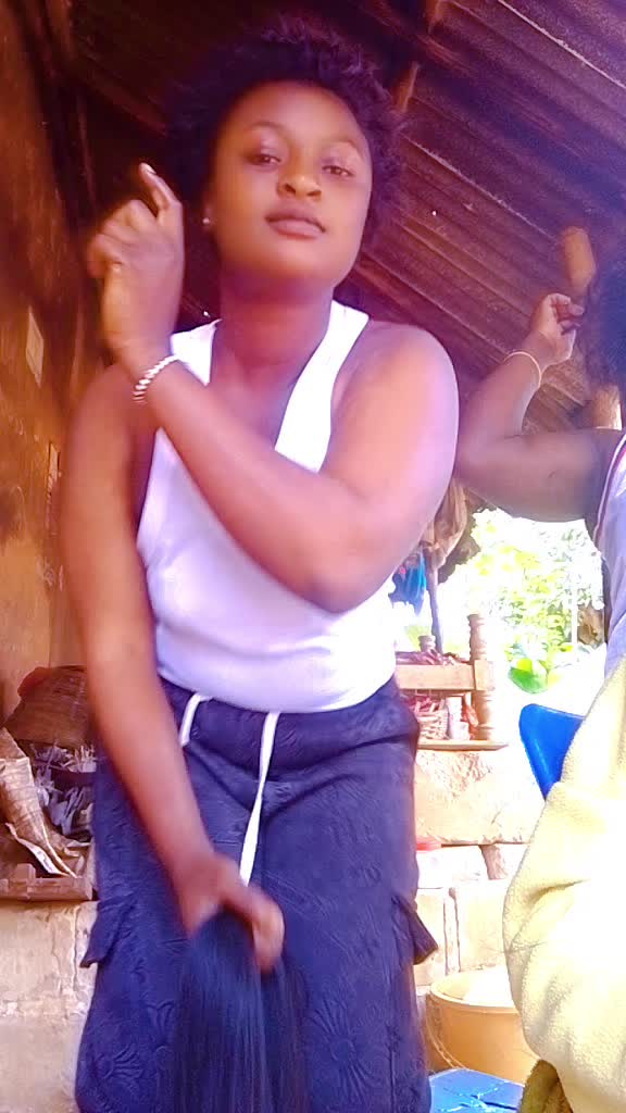 @Akuaa