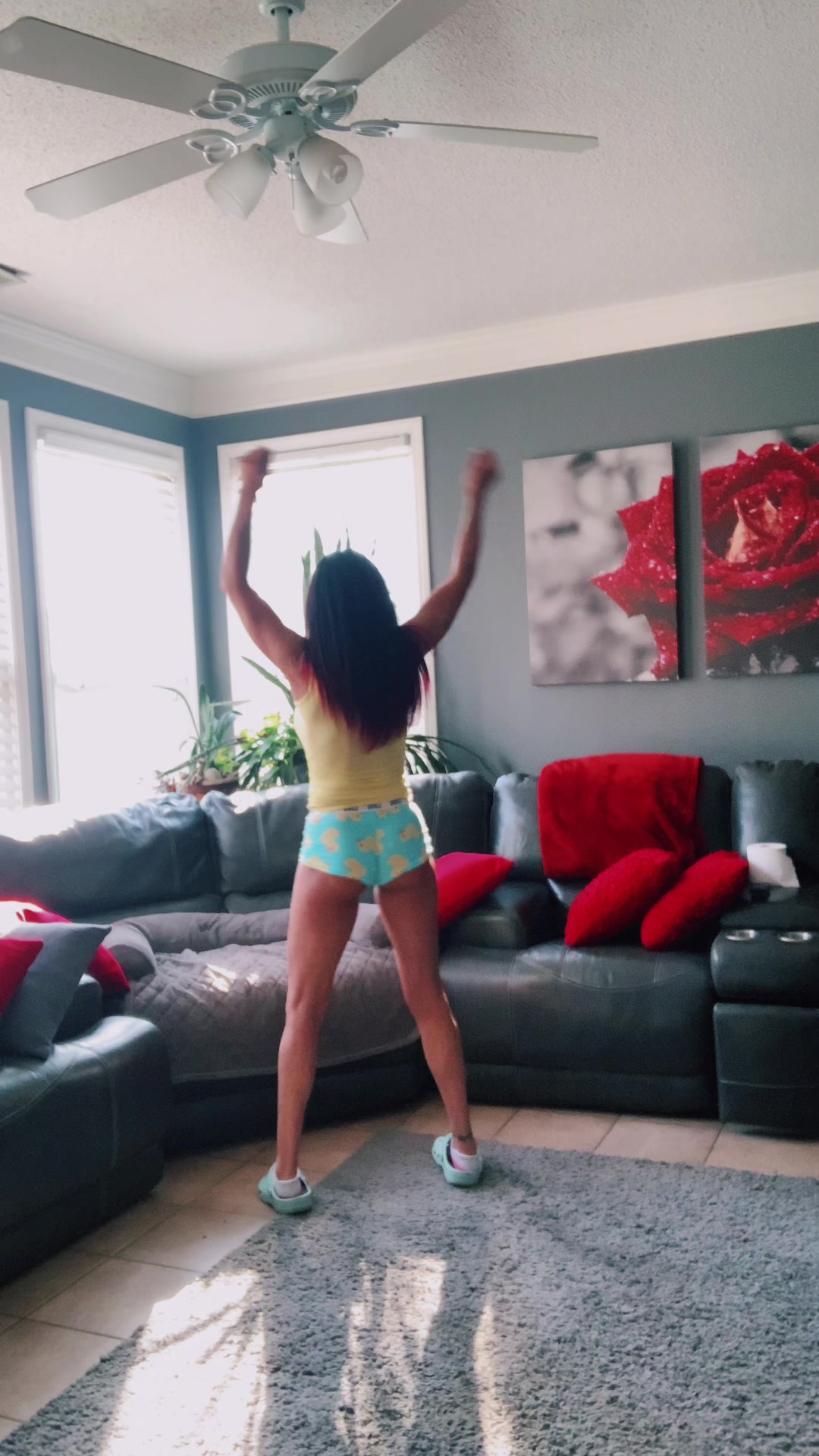 @EraofLYFBabe🍑🍒🍌