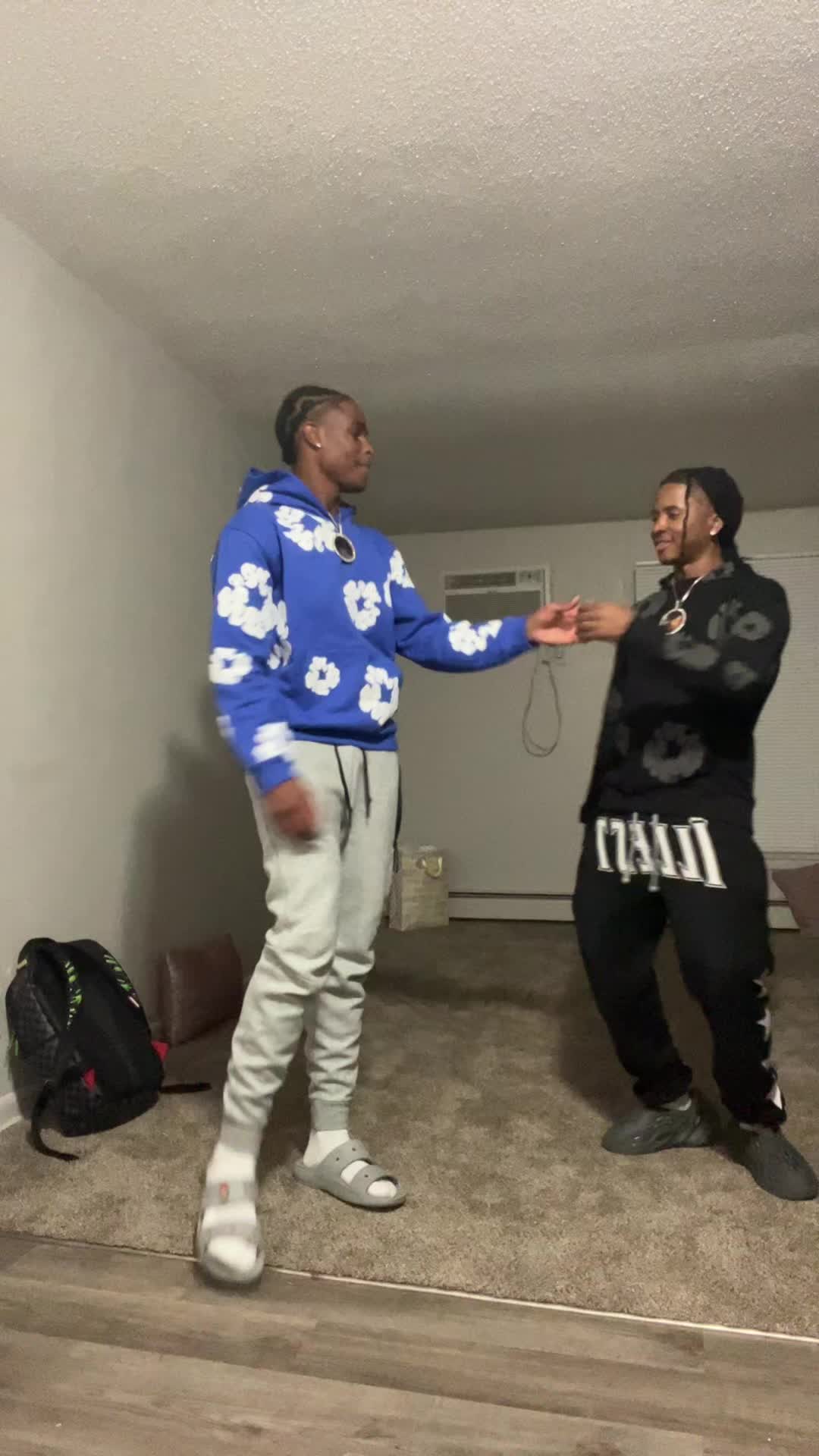 @J bizzy 🦴