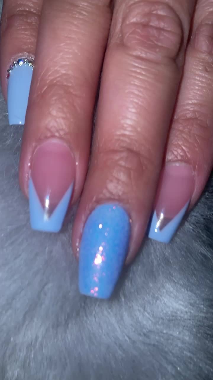 @Calii_naiils