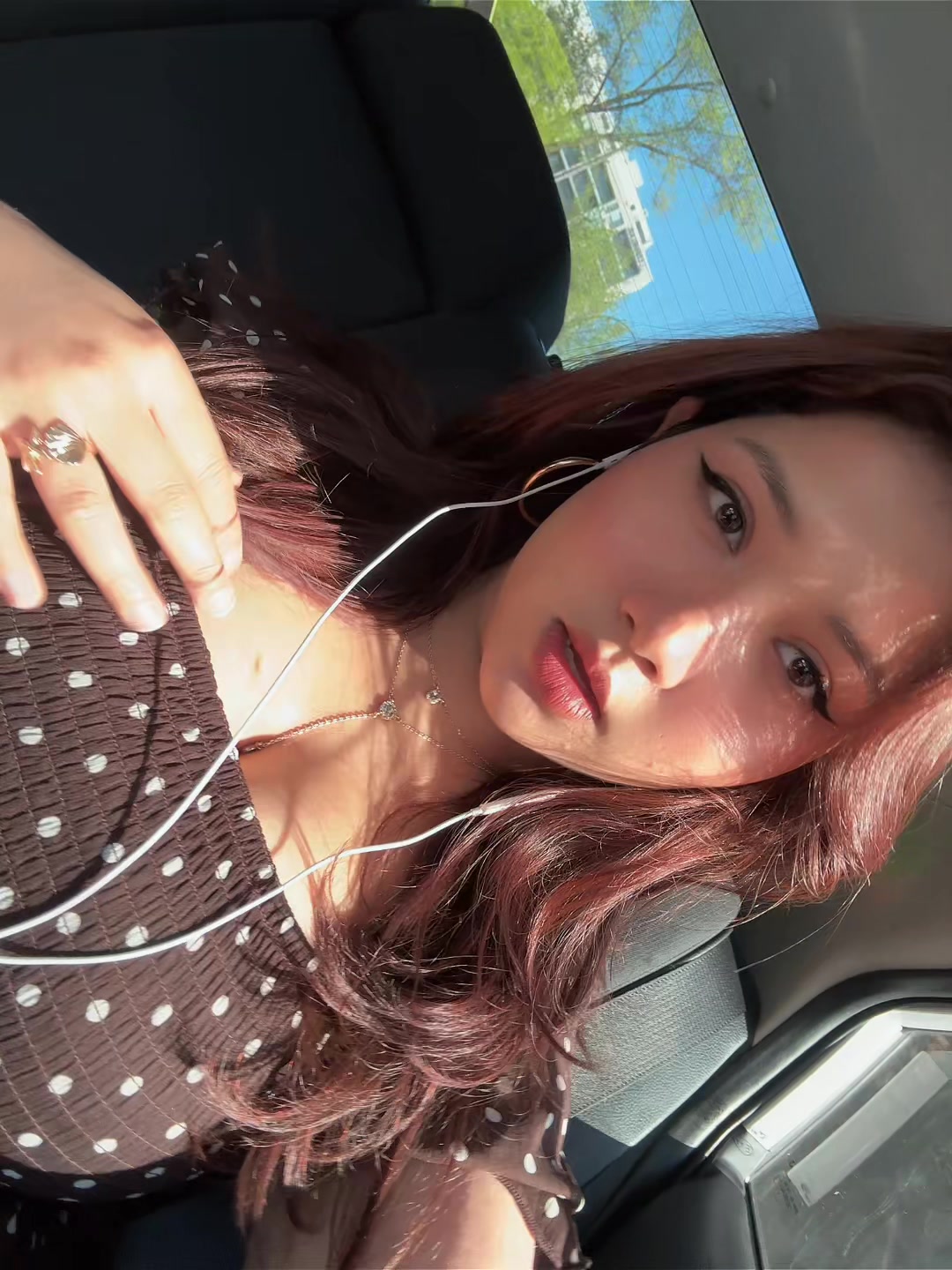 @๐ ๐
๐ข๐ข ๐ฏ