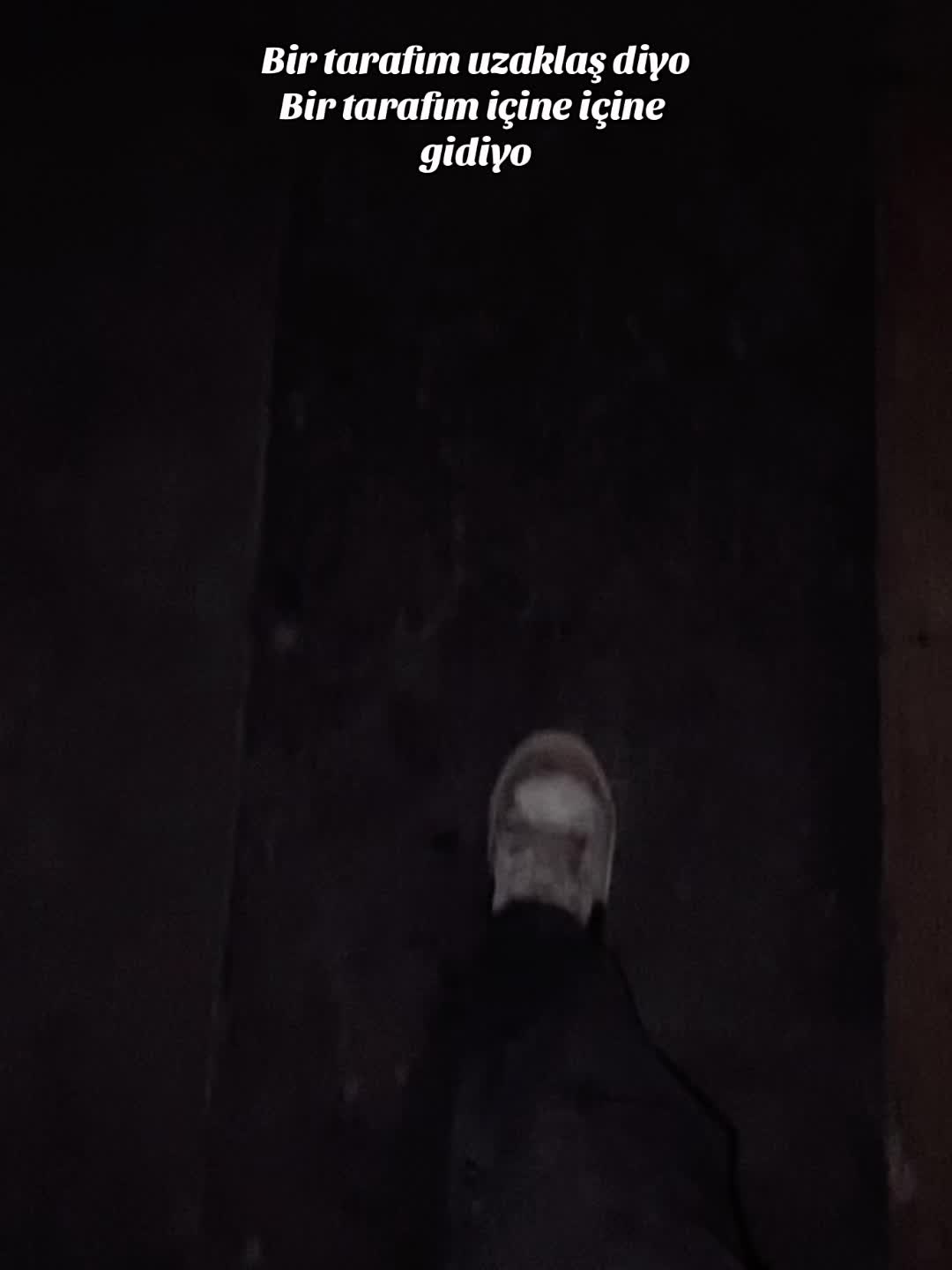 @v4hit