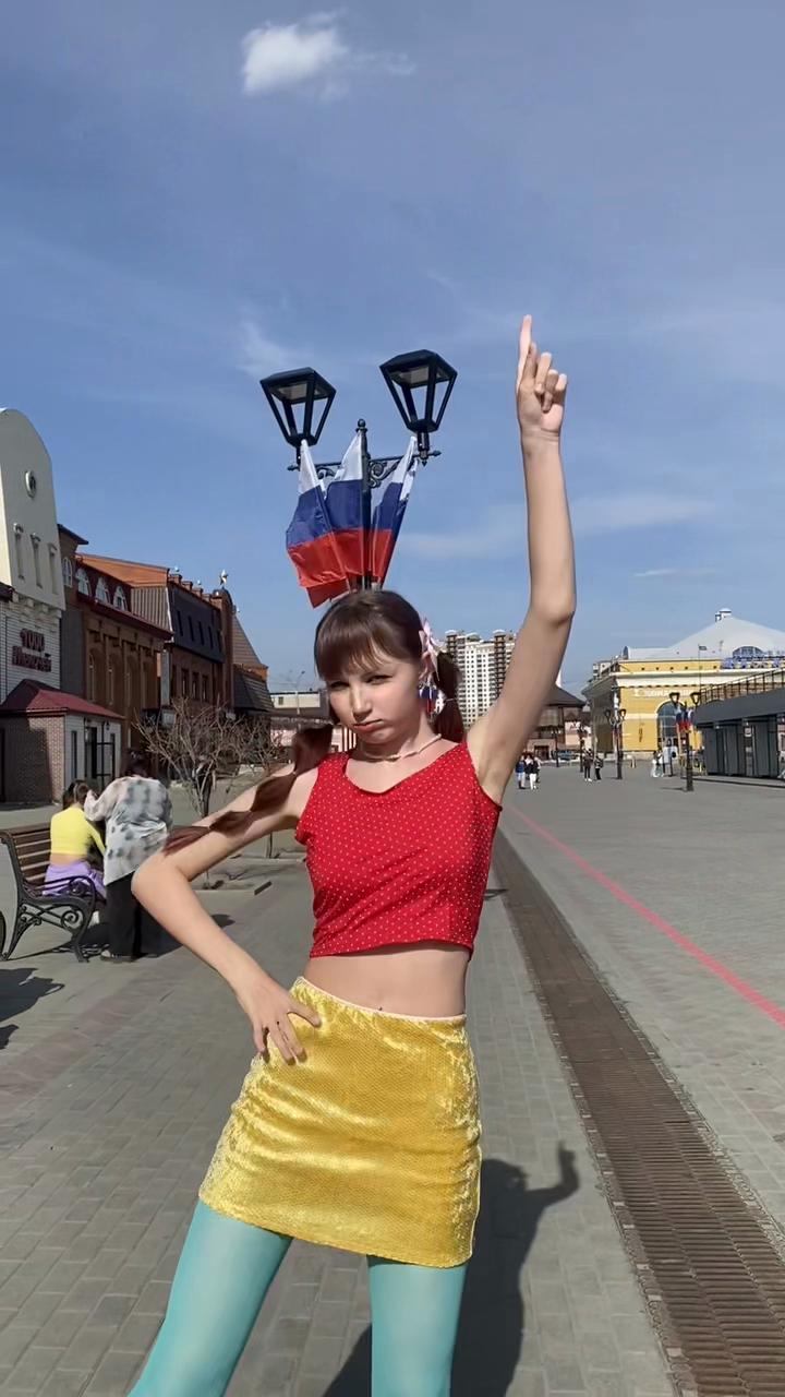 @алё [🍭💜] 7-1=0