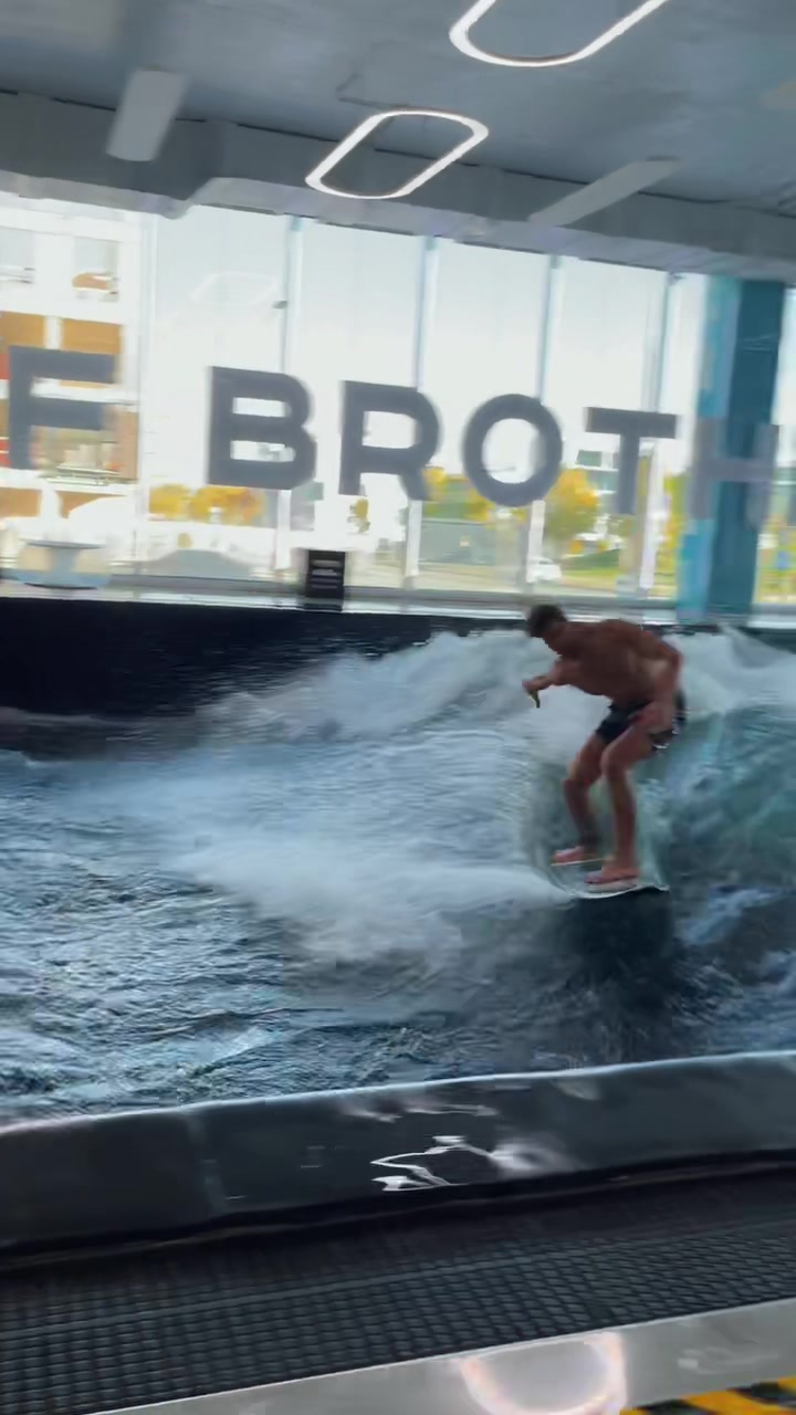 @SURF_BROTHERS 🏄🏻♂️