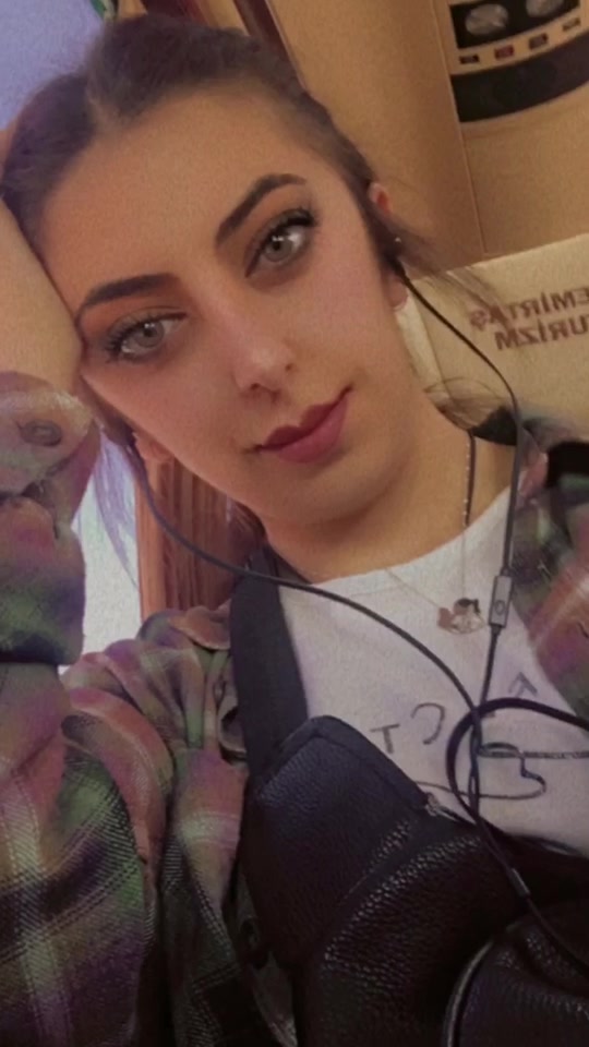 @hlnyrddn