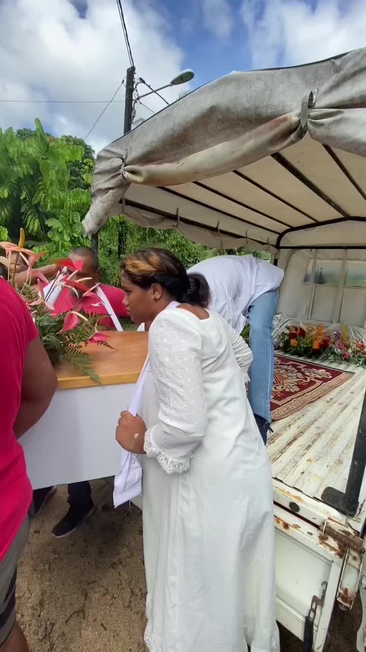@Rai Ta 🌺
