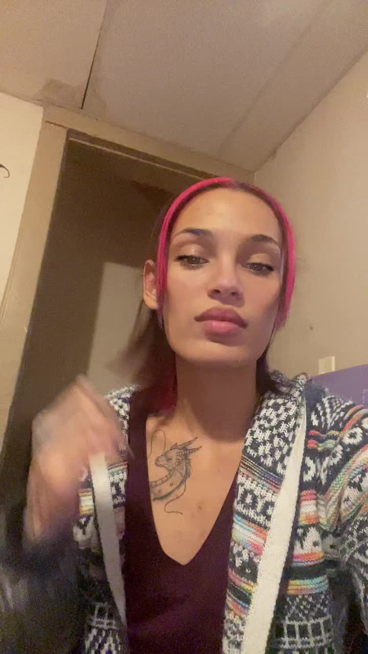 @Nai-Queen 😍🥰😜