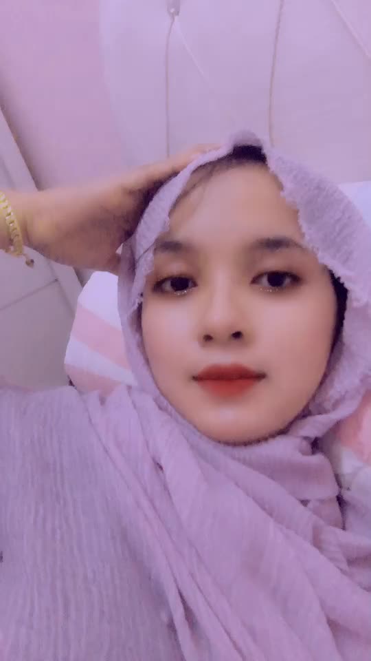 @farah_muhadi