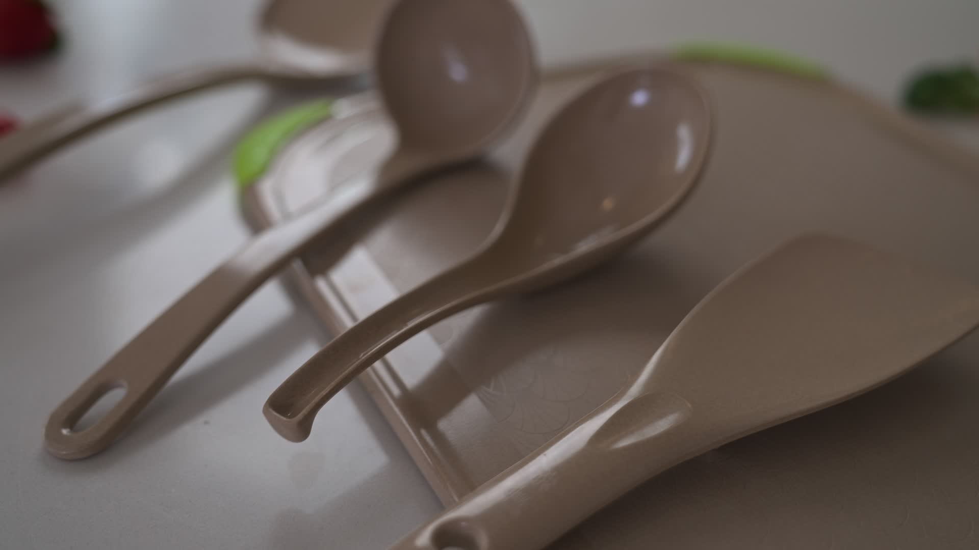@Eco-friendly dinnerware lovers