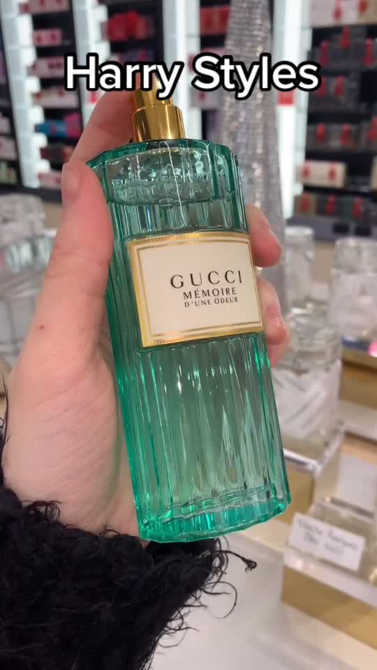 @Sara | Perfume Fanatic