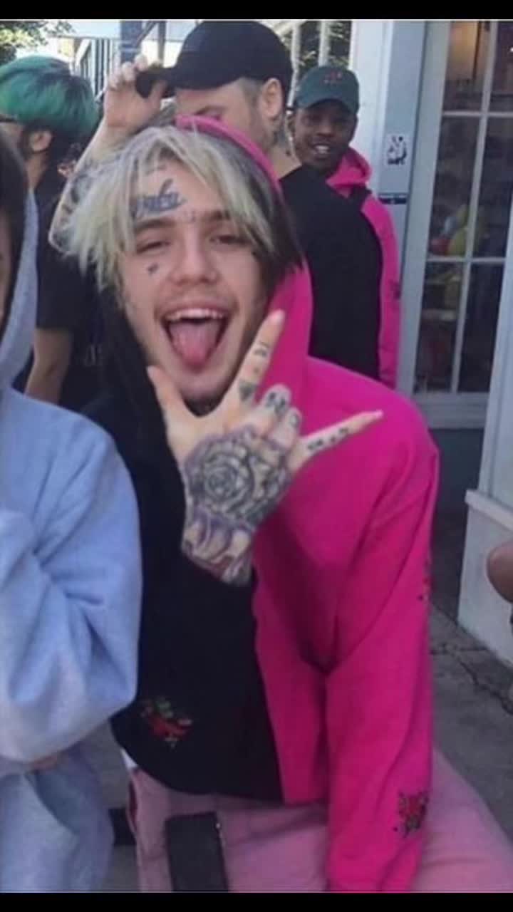 @Lil Peep 👀