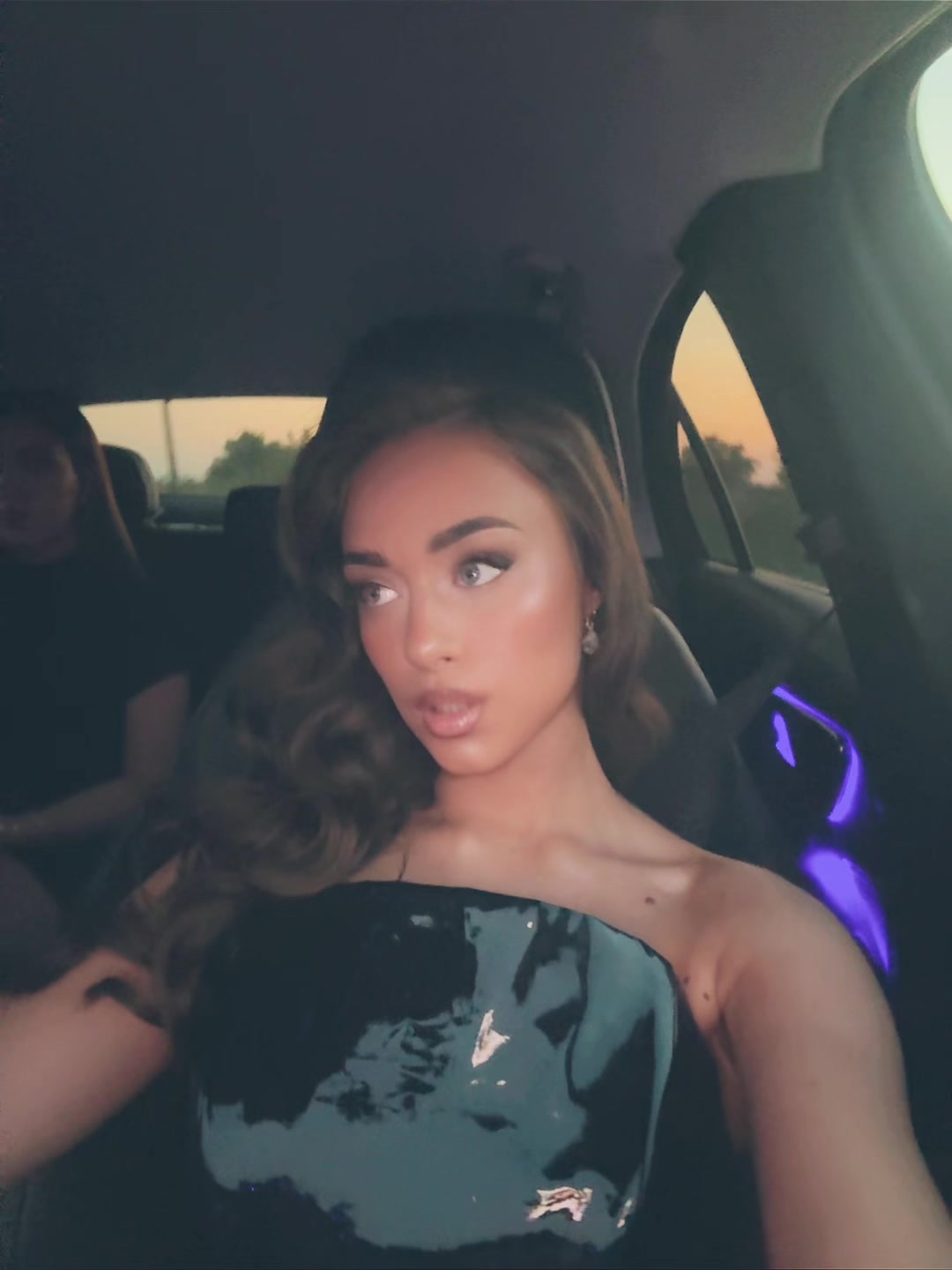 @Lara