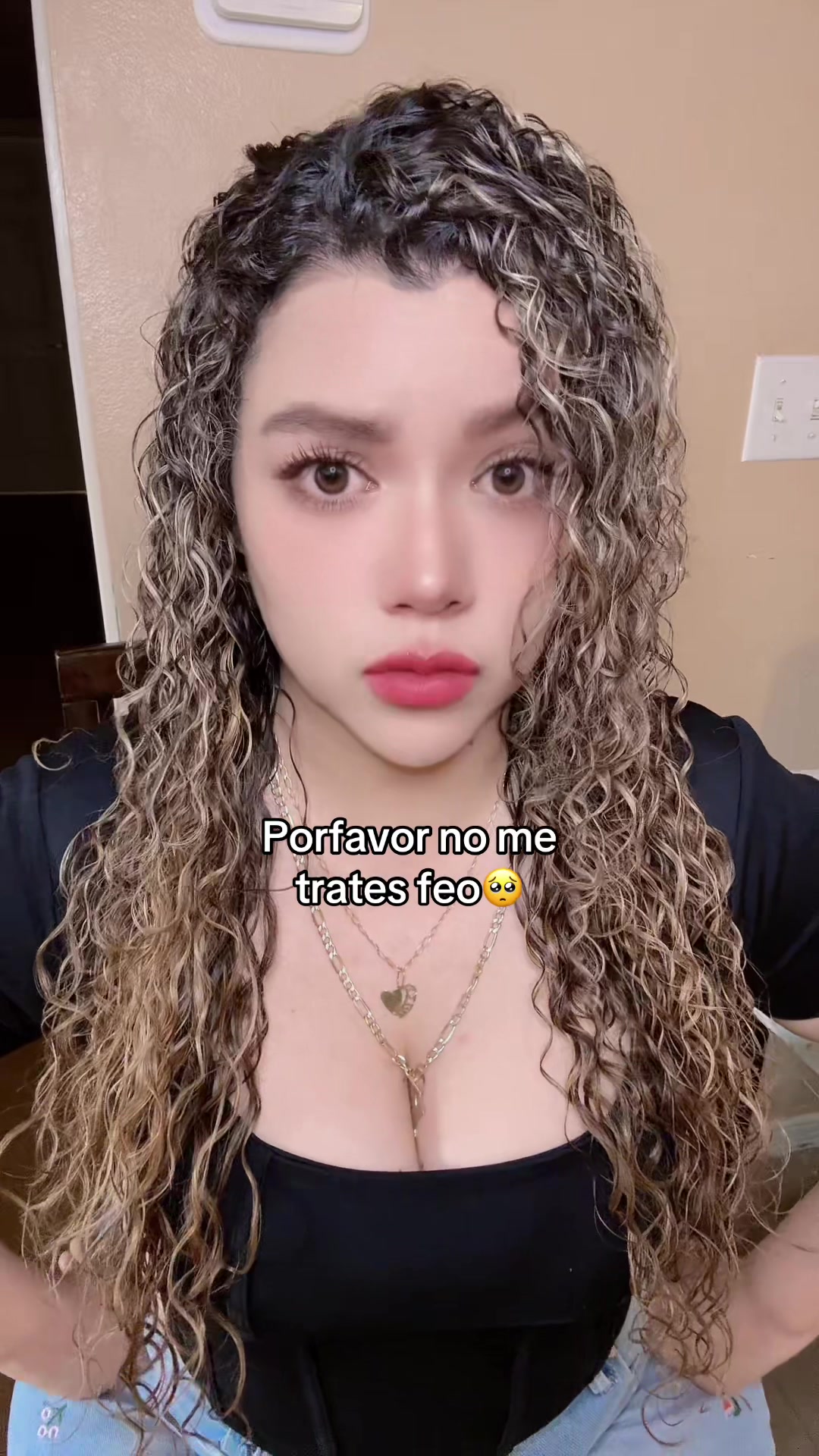 @𝓡𝓲𝓽𝓪 𝓒𝓱𝓪𝓲𝓻𝓮𝔃🍑