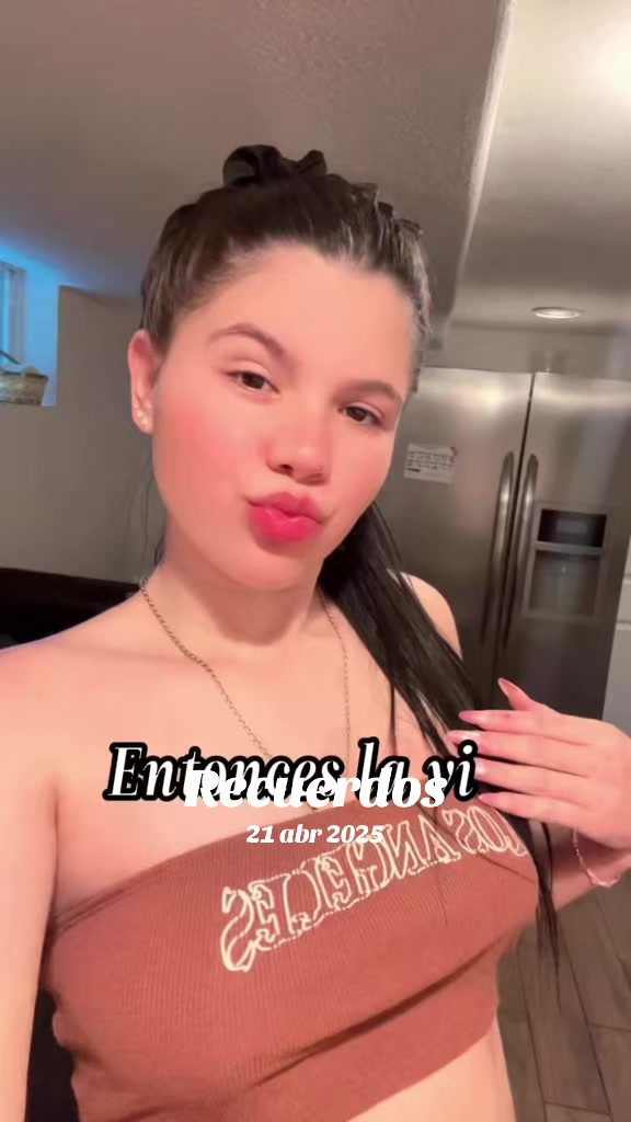 @𝓛𝓪_𝓕𝓻𝓮𝓼𝓲𝓽𝓪🍓🇺🇸
