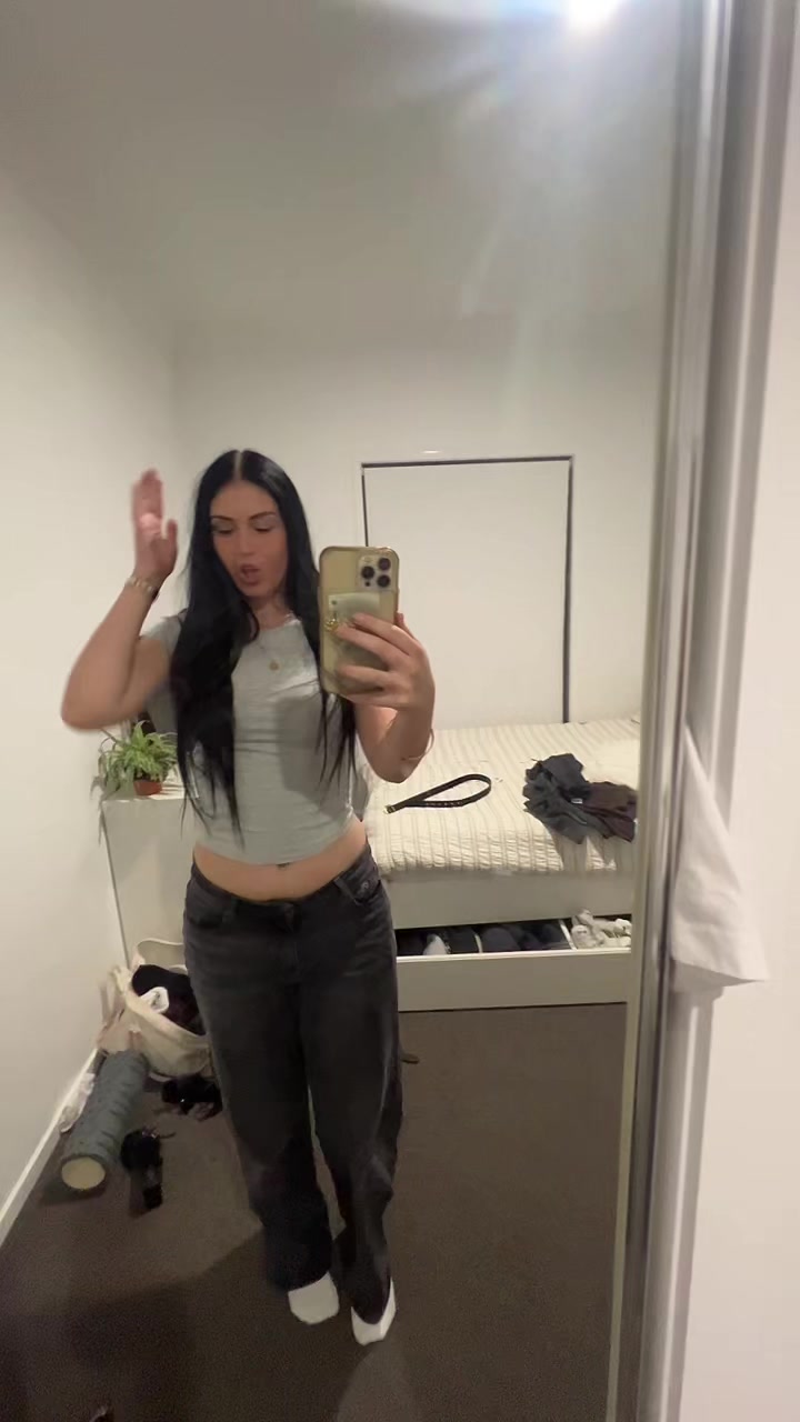 @emilyyy