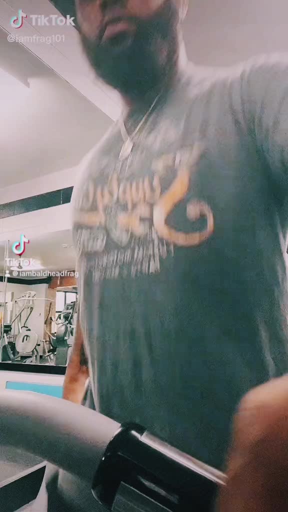 @Baldheadfrag