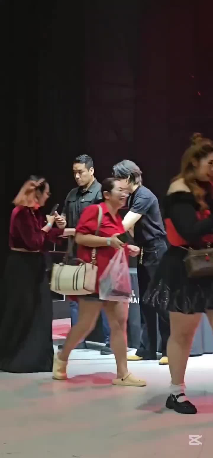 @callmeboomth