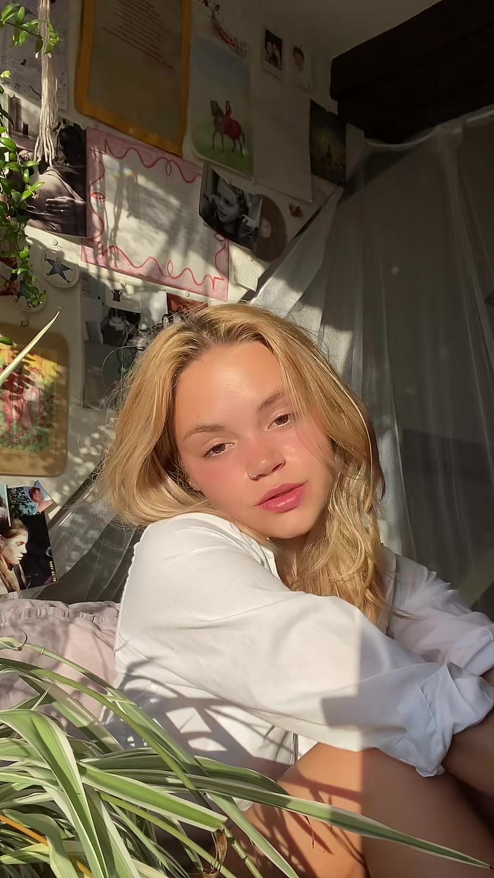 @Flora 🌙