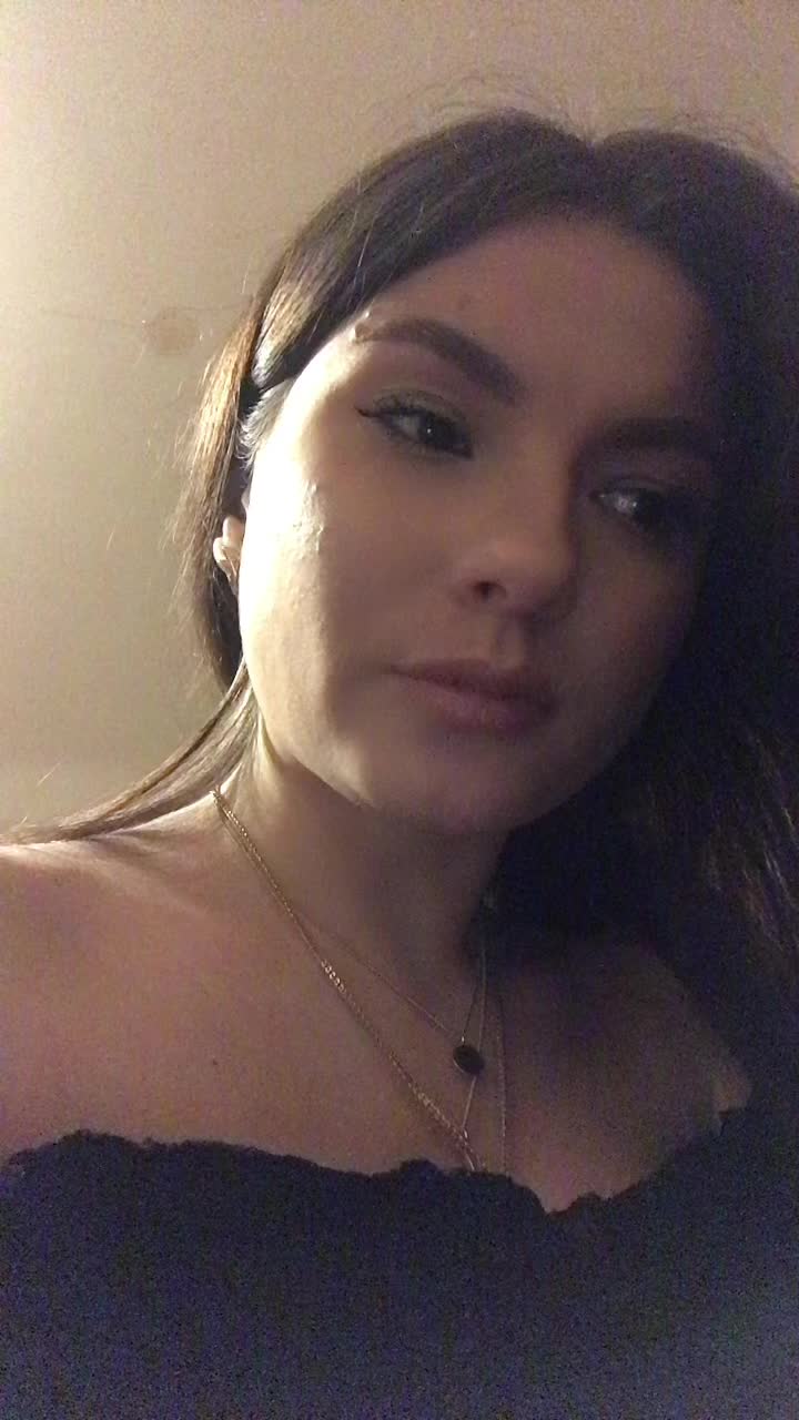 @yazhelida