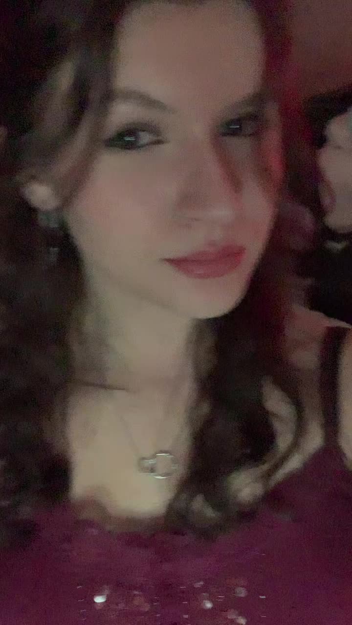 @Leyla Ingles