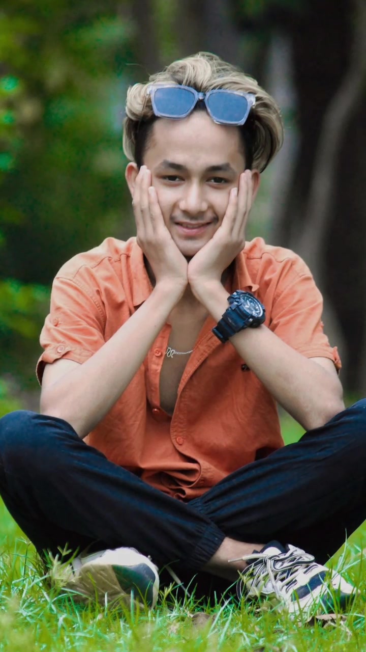 @Thakuri 🖤