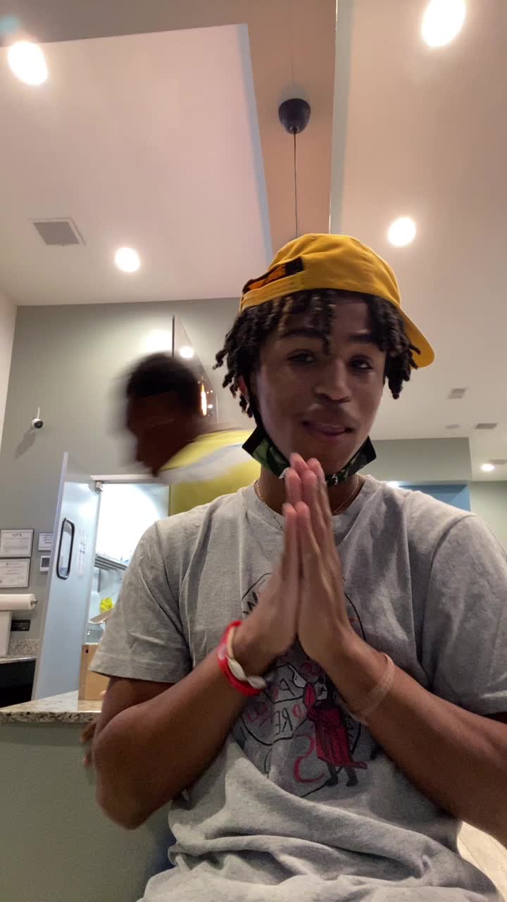 @milan💕🥶