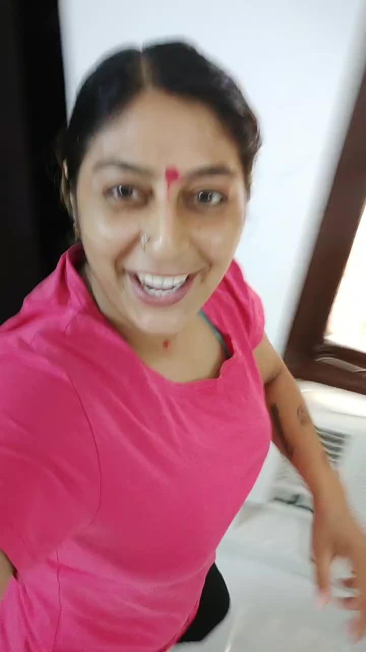 @👑👑Divya👑 tyagi👑?