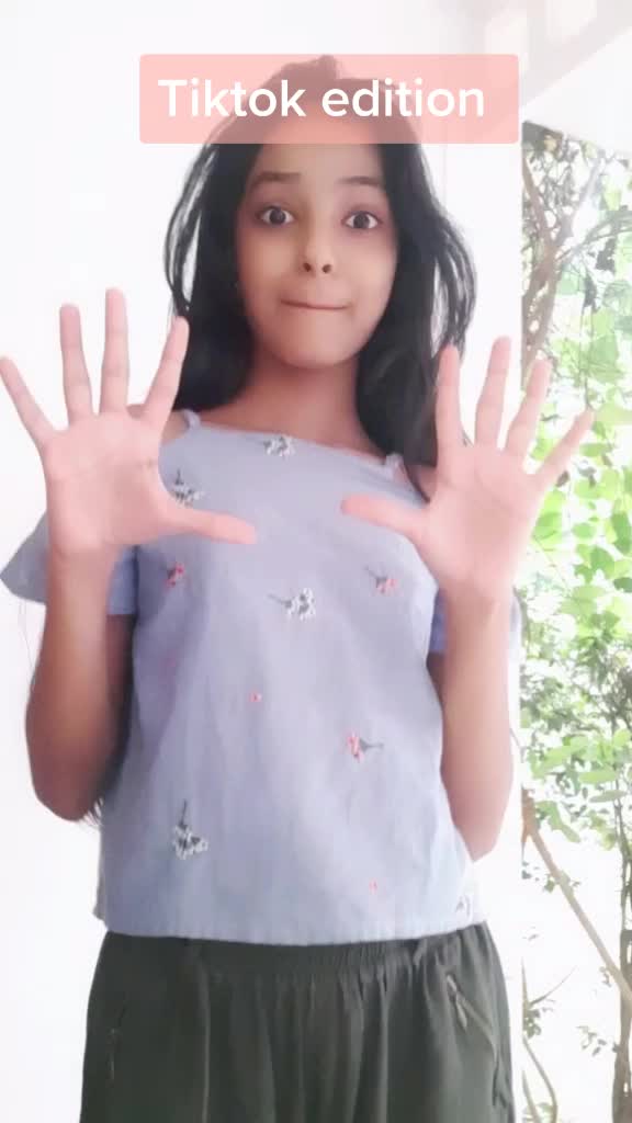 @Laura__Biju