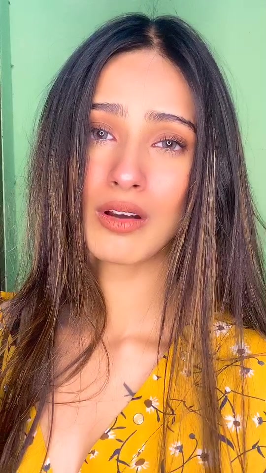 @SHAMBHAVI🌻
