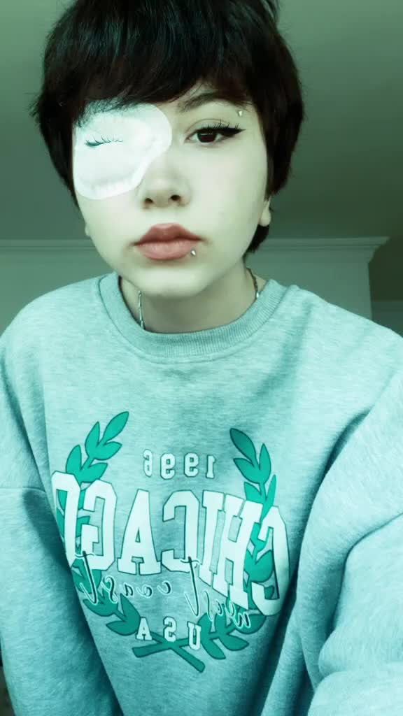 @🦊