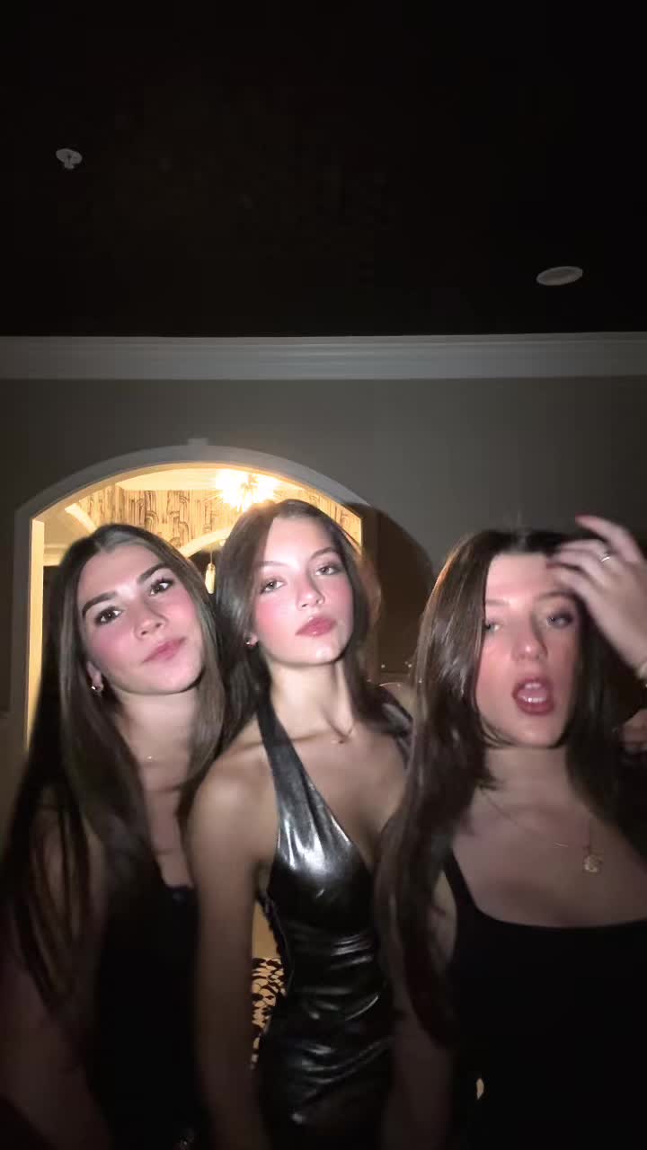 @AlixGoodman_