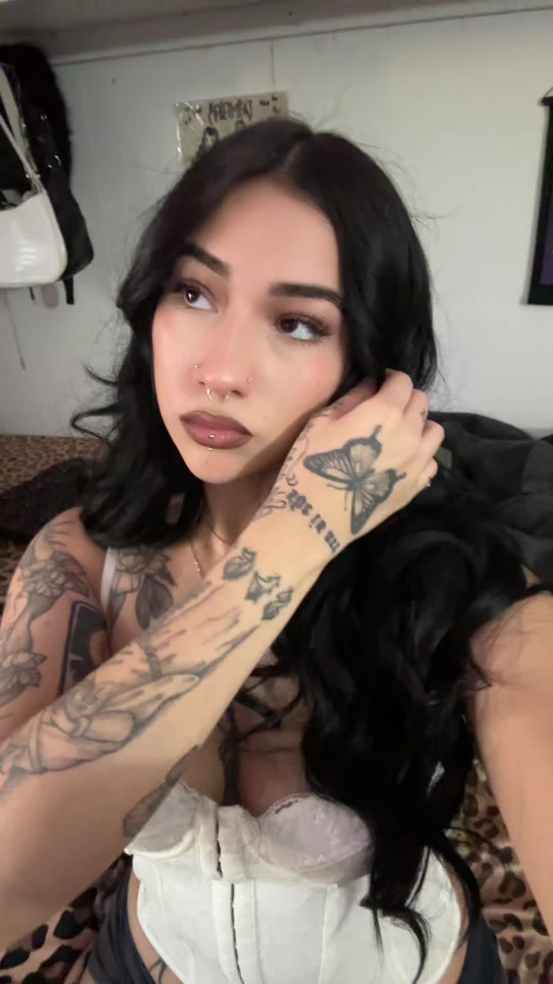 @sheisart