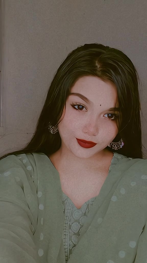 @PRIYA 🌘🌻