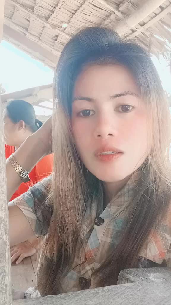 @simple lady