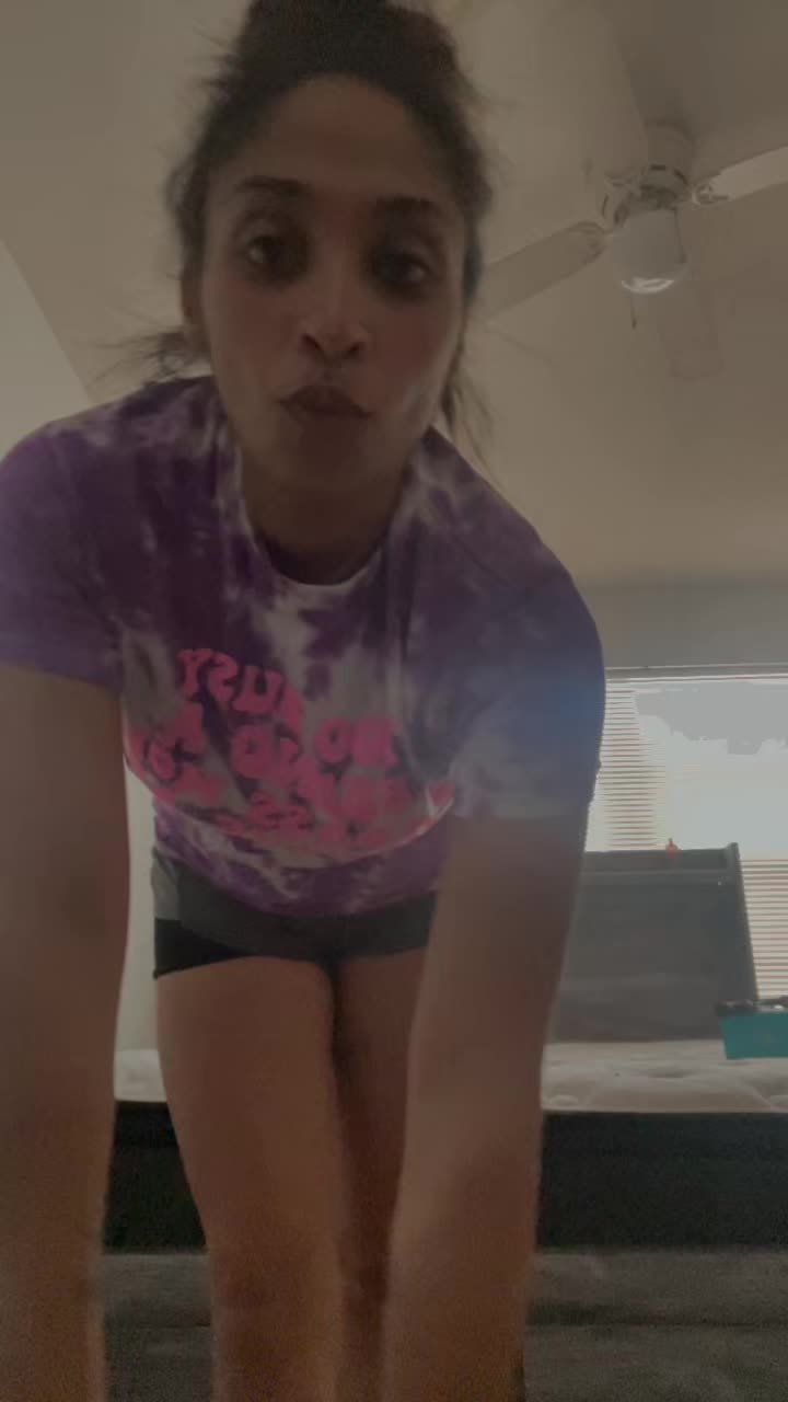 @Momof6