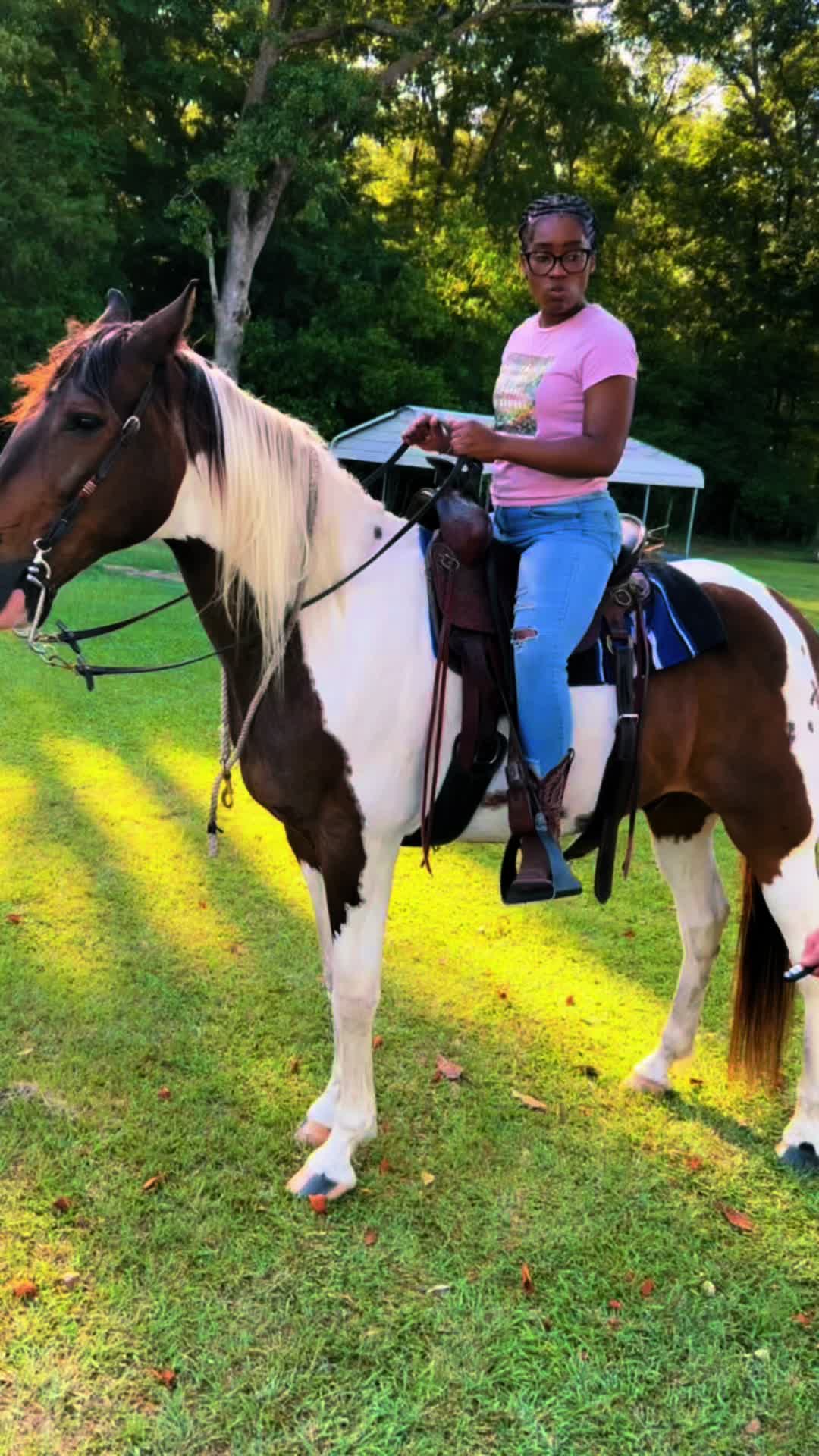 @🦌Shaquania Victoria ✨💕