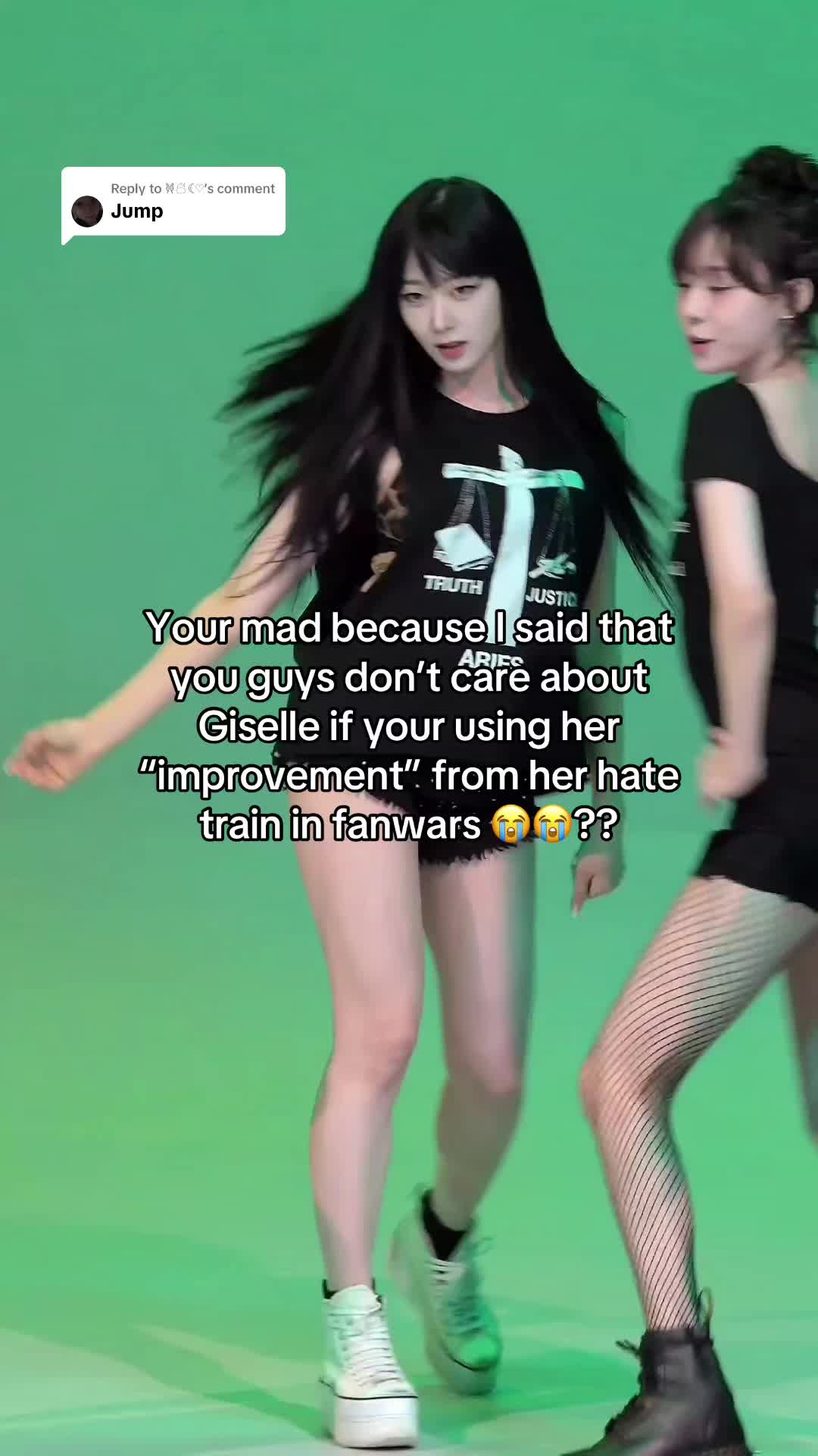 @><