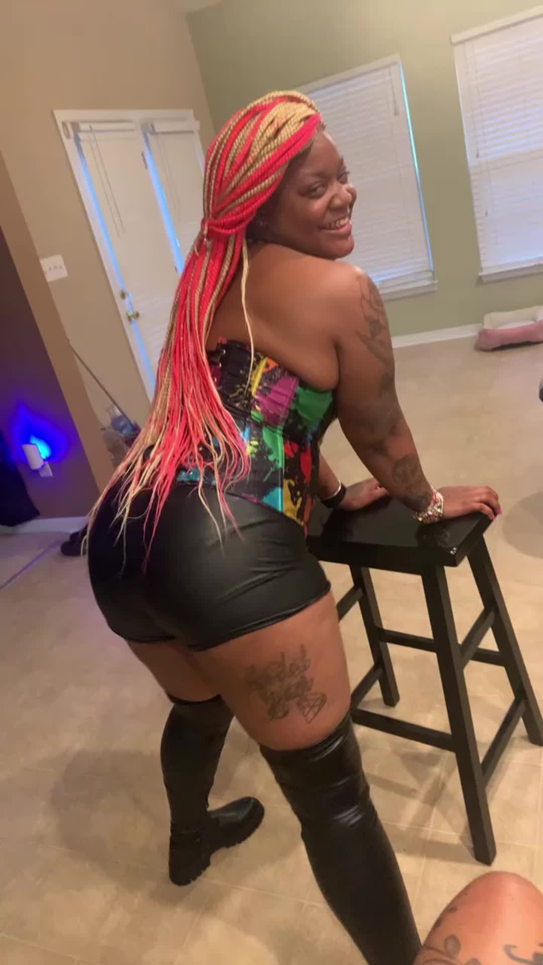 @NIQUE-AA