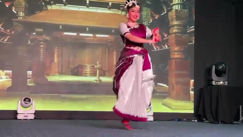 @Poojaaaas