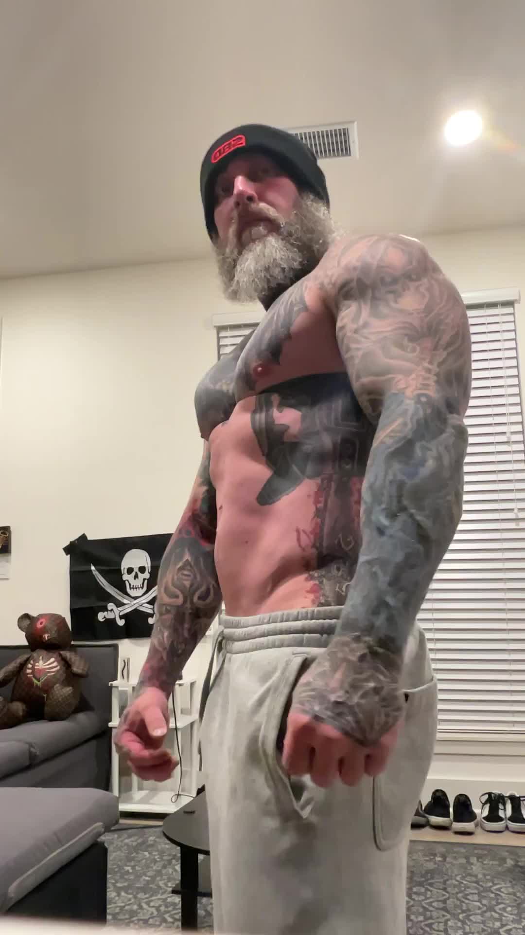 @old man jacked
