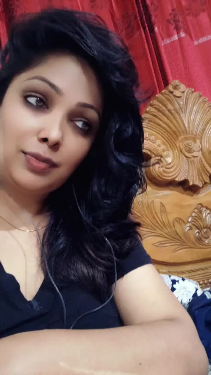 @*---ChoWdhurY..!* ♥️🖤♥️