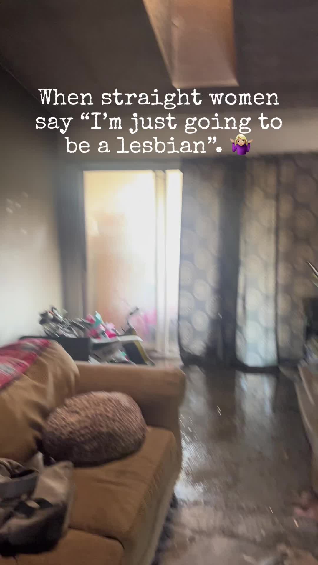 @THEJulieBih🌈